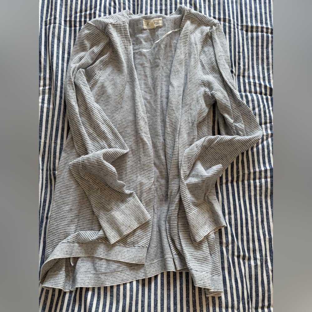 Lou & Grey Gray and White Striped Open-Front Cardigan